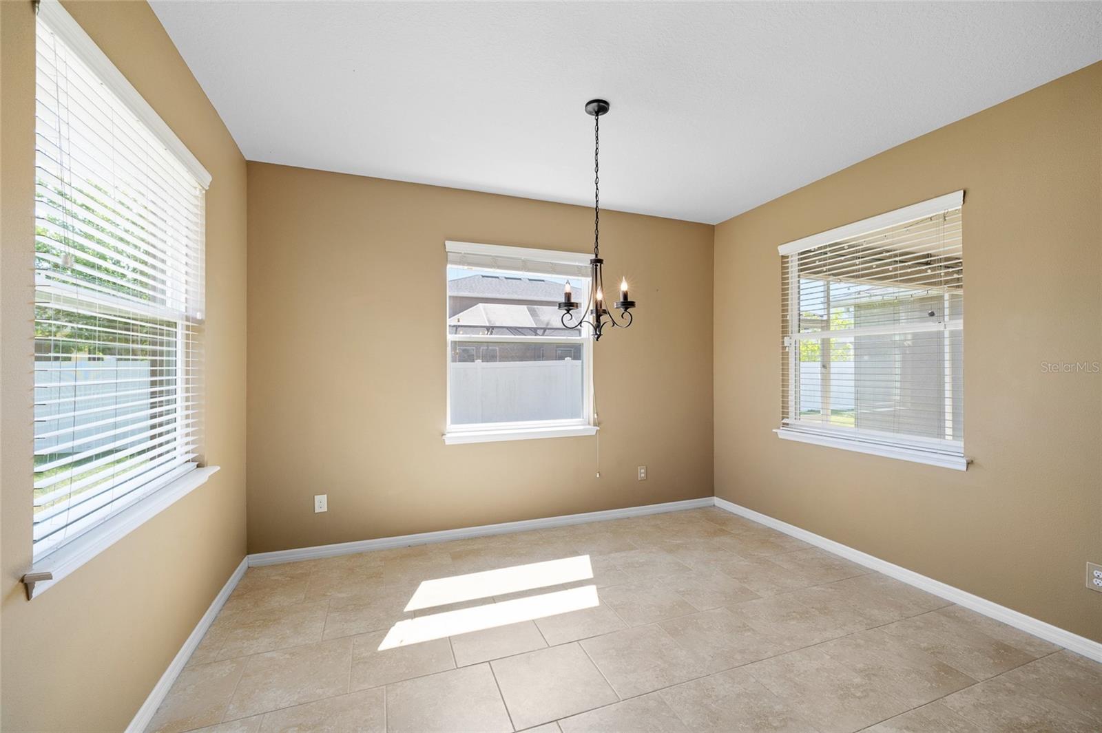Image 12 of 44 For 5453 Suncatcher Drive