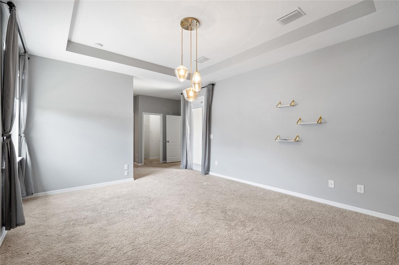 Image 18 of 44 For 5453 Suncatcher Drive