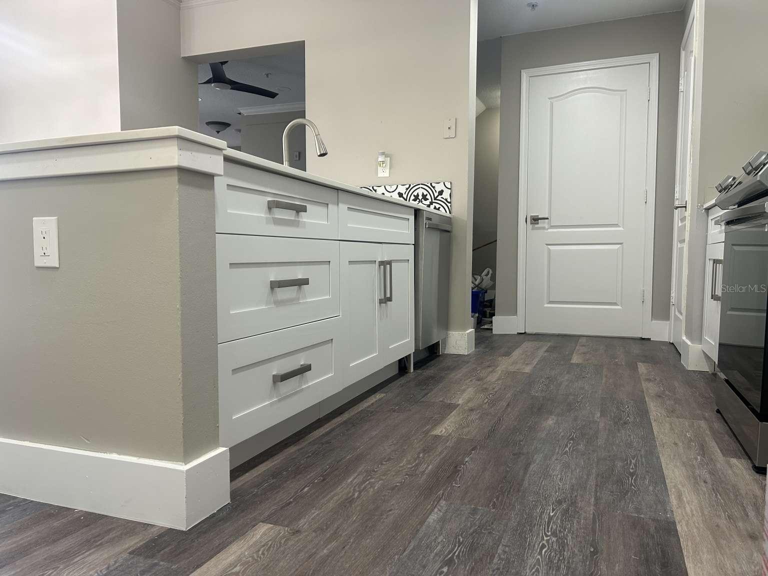 Image 4 of 22 For 12020 Villanova Drive 107