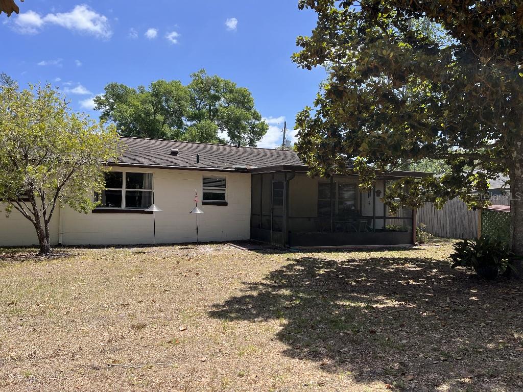 Image 4 of 17 For 1230 Jasmine Road