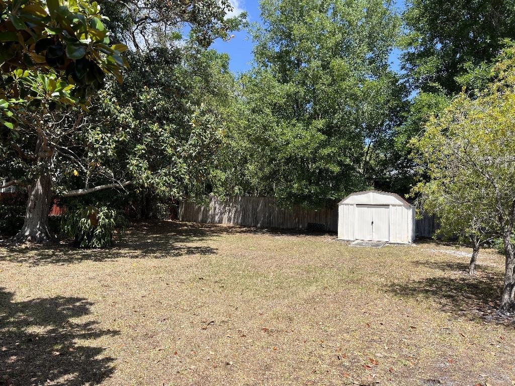 Image 5 of 17 For 1230 Jasmine Road