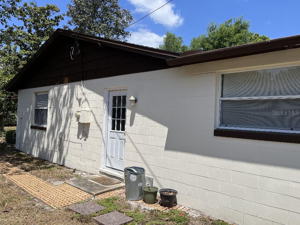 Image 7 of 17 For 1230 Jasmine Road