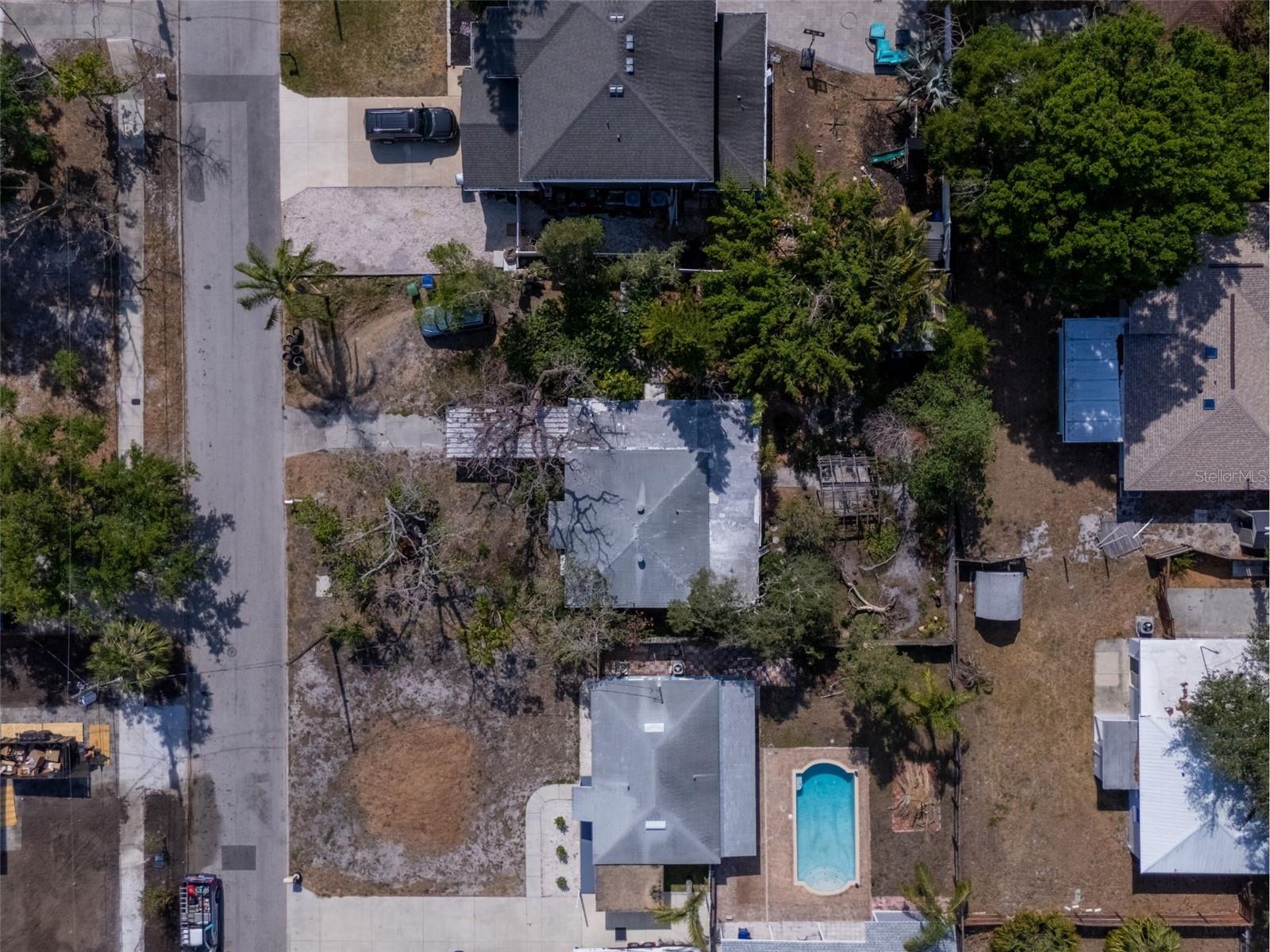 Image 4 of 9 For 3021 Helen Avenue