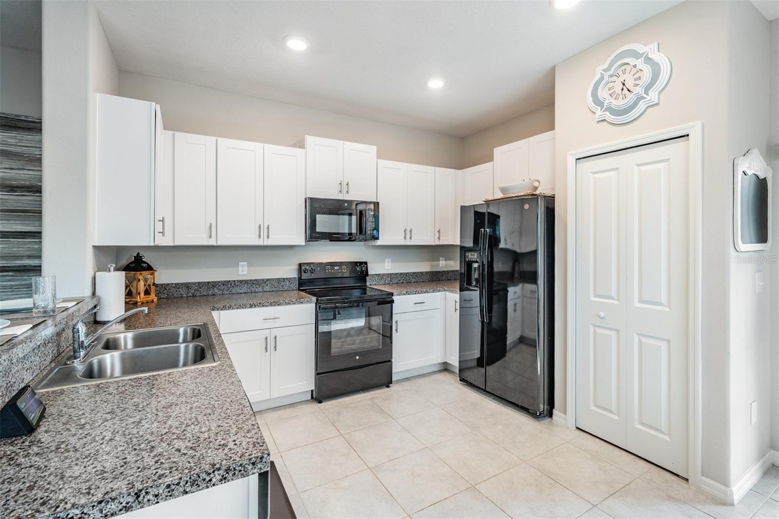 Image 13 of 45 For 4550 Globe Thistle Drive