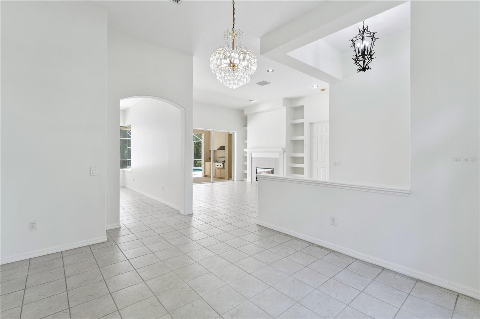 Image 12 of 94 For 17812 Arbor Greene Drive