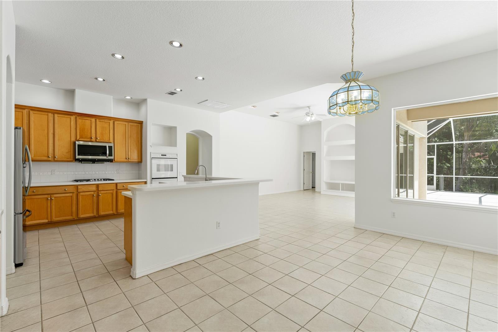 Image 19 of 94 For 17812 Arbor Greene Drive