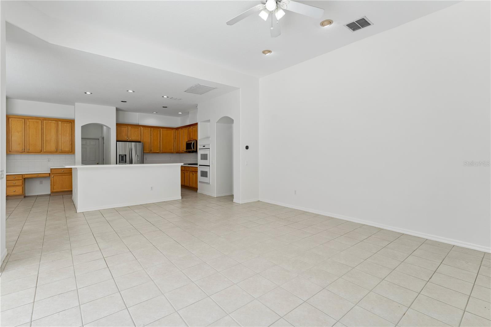 Image 21 of 94 For 17812 Arbor Greene Drive