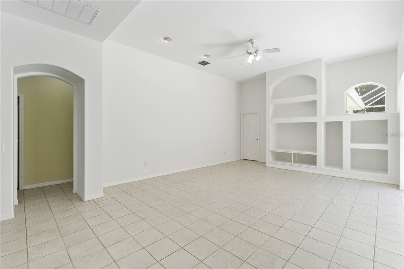 Image 26 of 94 For 17812 Arbor Greene Drive