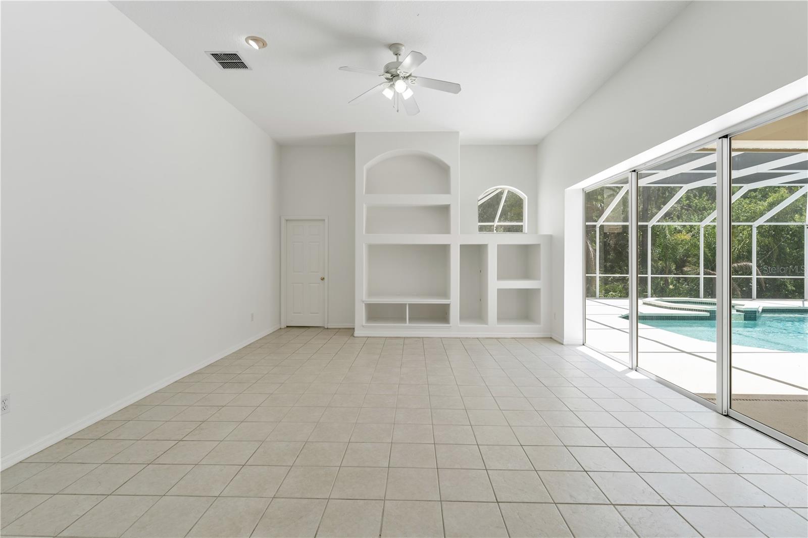 Image 28 of 94 For 17812 Arbor Greene Drive