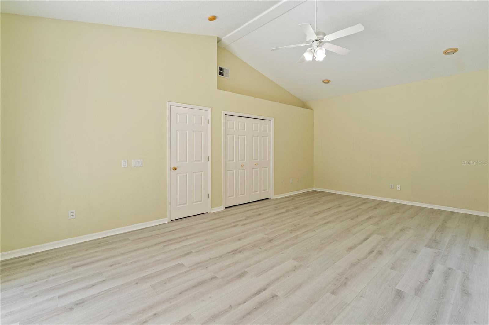 Image 31 of 94 For 17812 Arbor Greene Drive