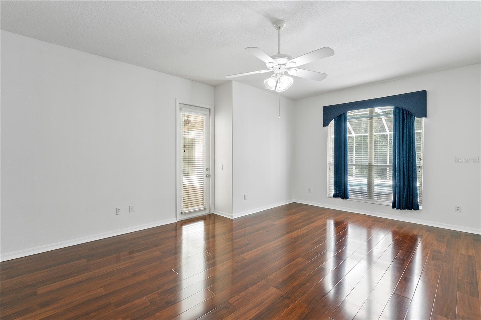 Image 33 of 94 For 17812 Arbor Greene Drive