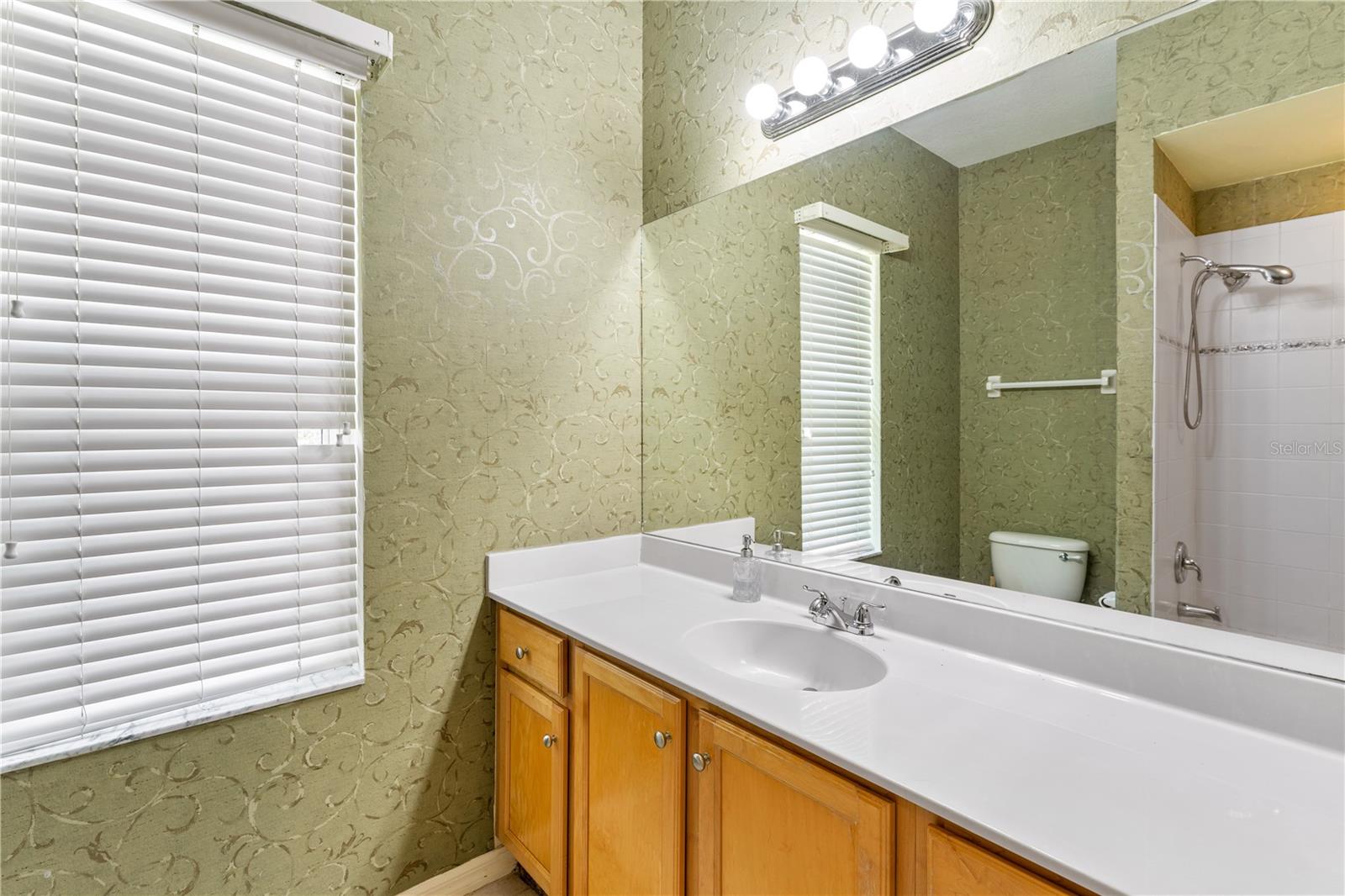 Image 50 of 94 For 17812 Arbor Greene Drive