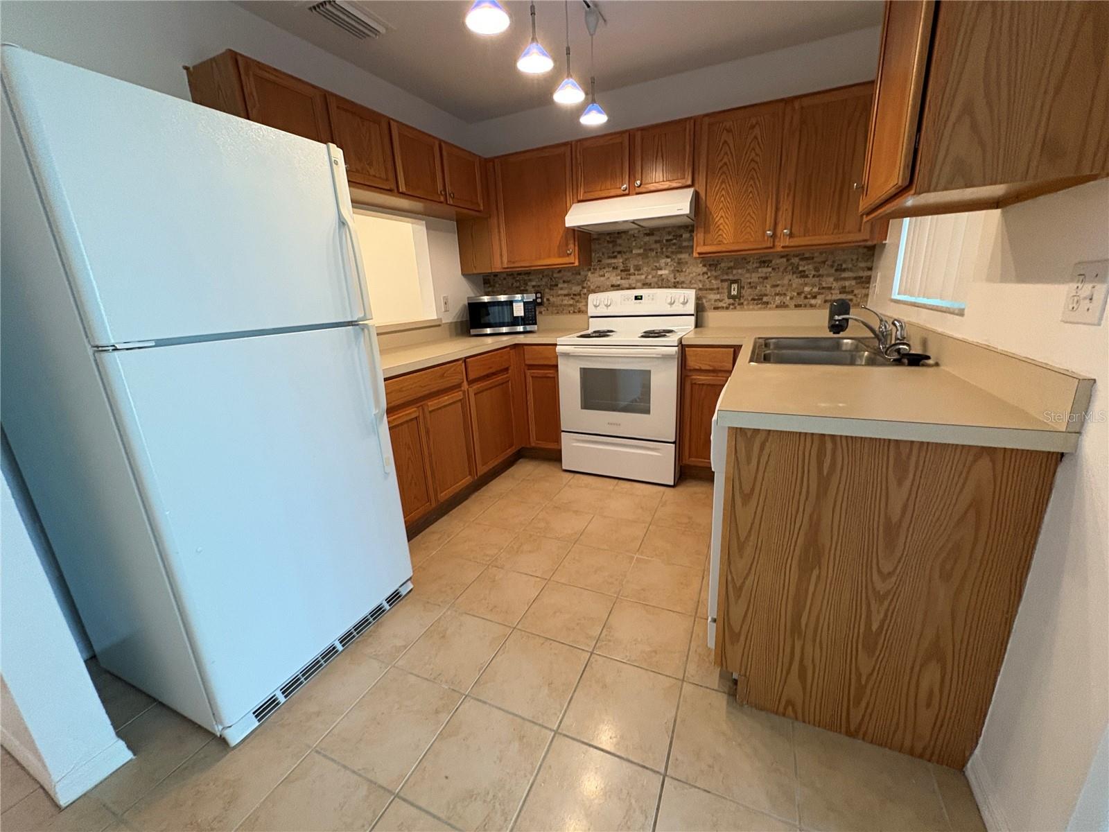 Image 7 of 20 For 1324 Kelridge Place