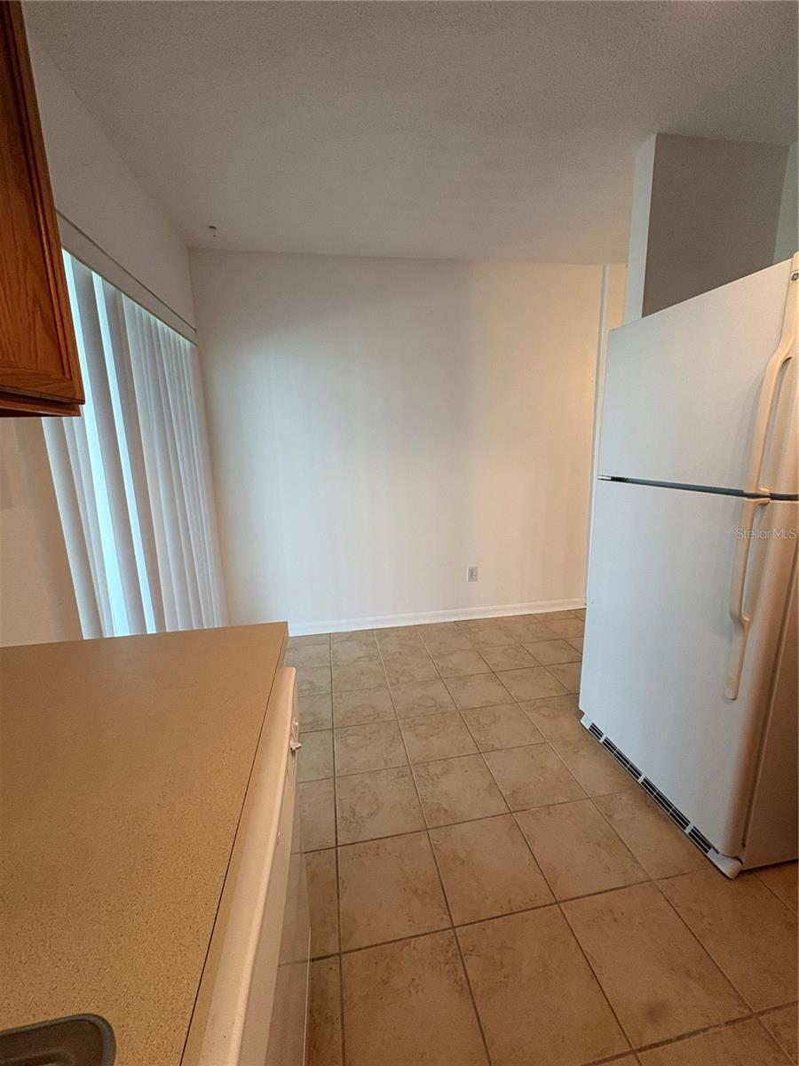 Image 8 of 20 For 1324 Kelridge Place