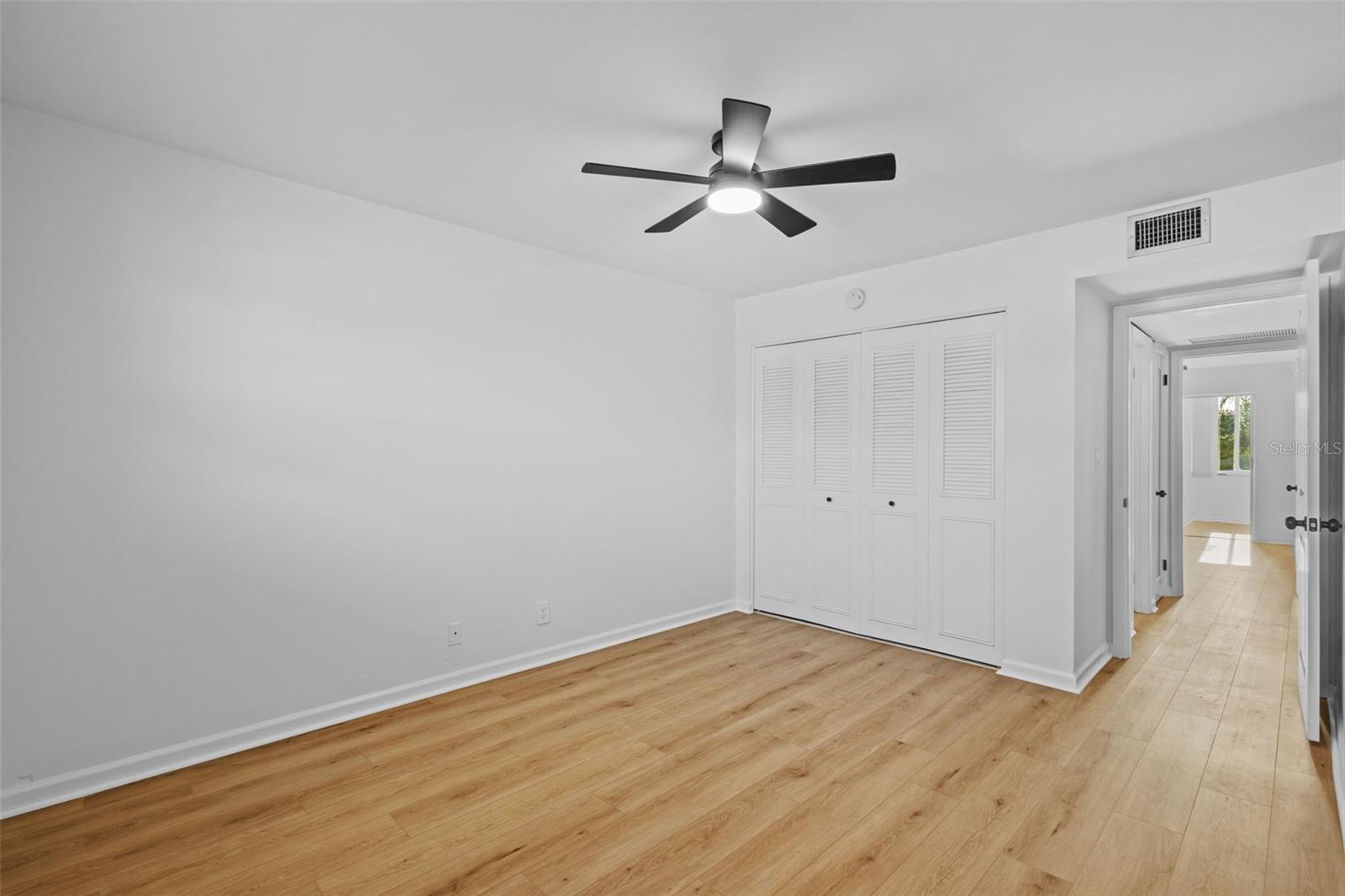 Image 17 of 23 For 1225 58th Street N 204a