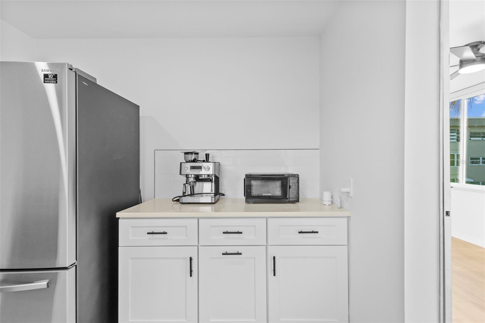 Image 7 of 23 For 1225 58th Street N 204a
