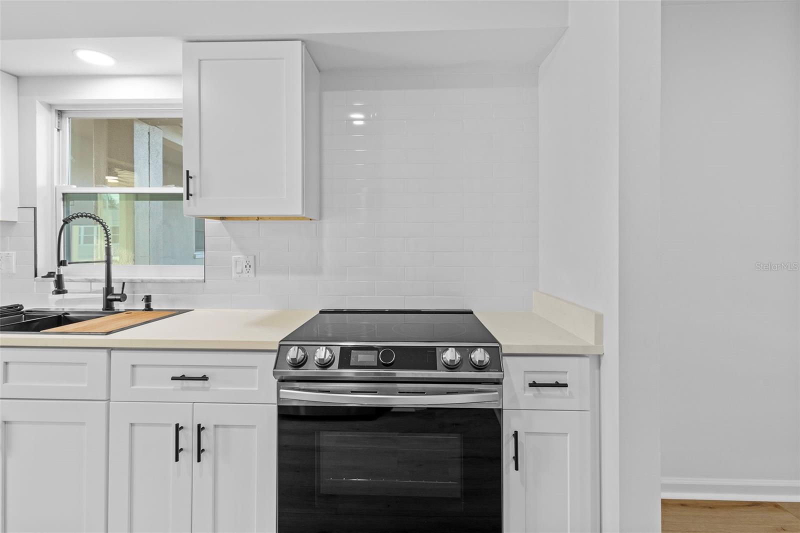 Image 8 of 23 For 1225 58th Street N 204a