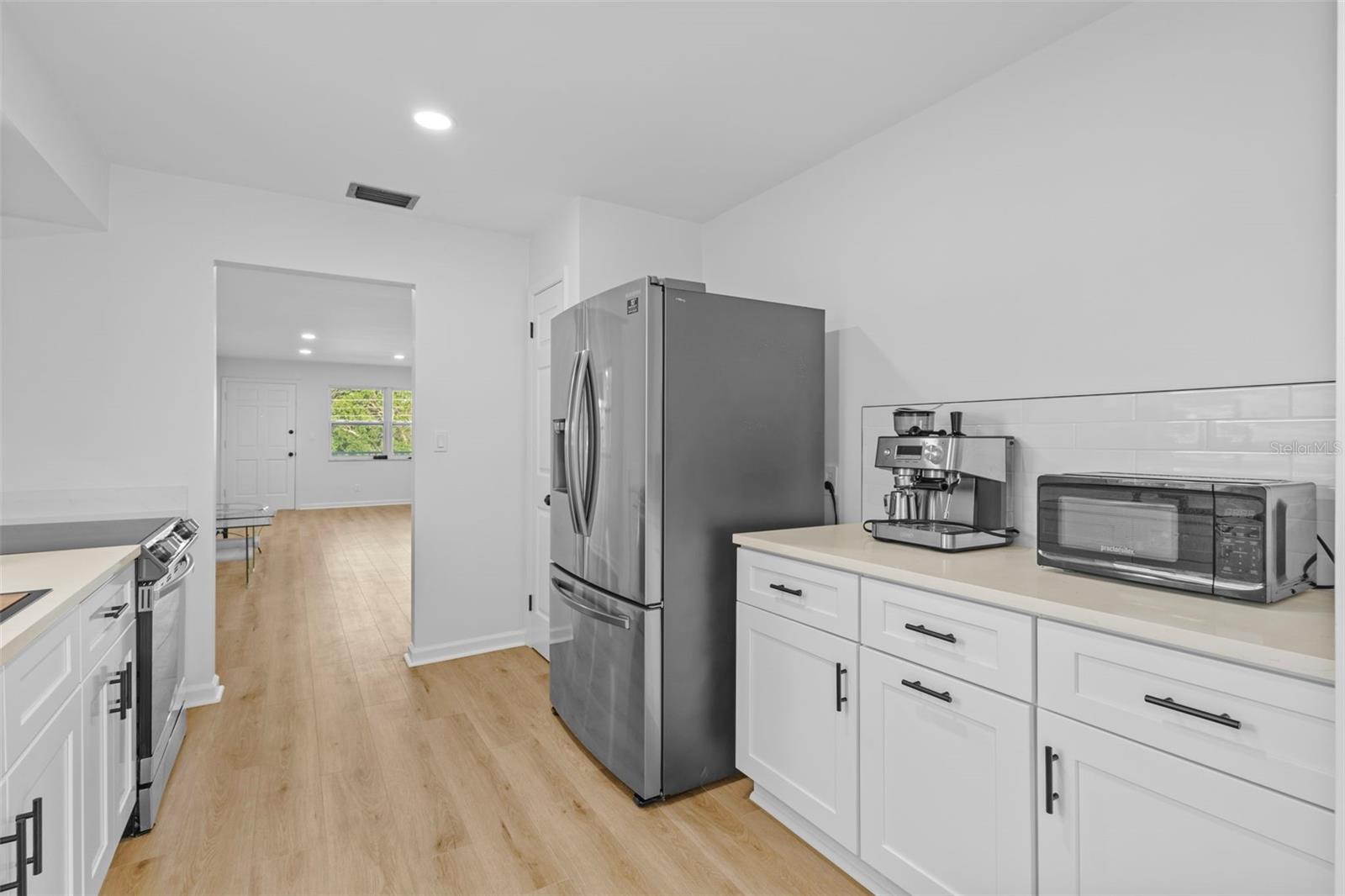 Image 9 of 23 For 1225 58th Street N 204a