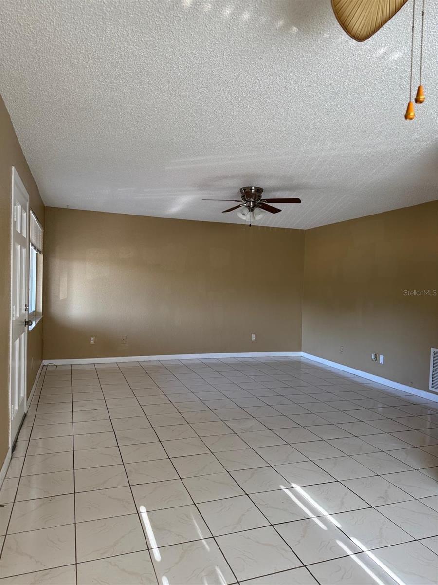 Image 2 of 8 For 6026 22nd Avenue N 9