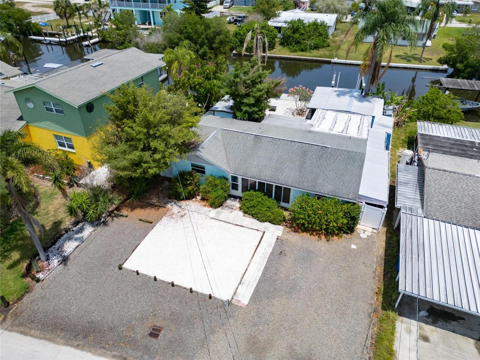 Image 2 of 83 For 832 Seabreeze Drive