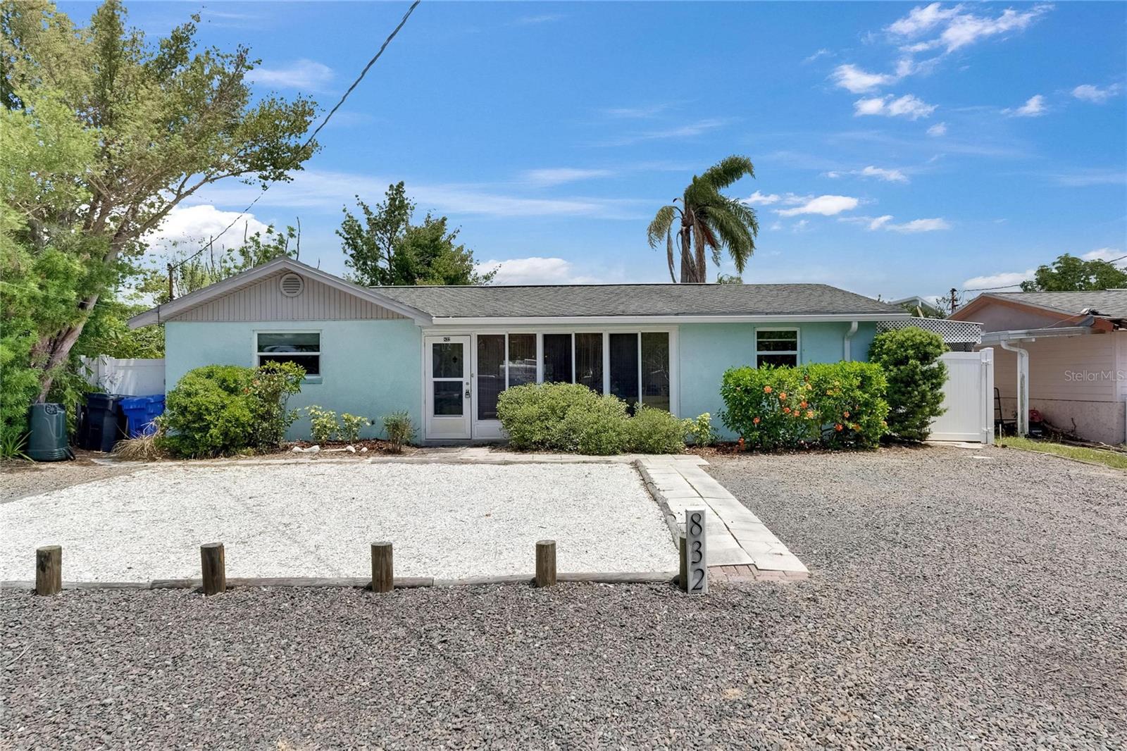 Image 3 of 83 For 832 Seabreeze Drive