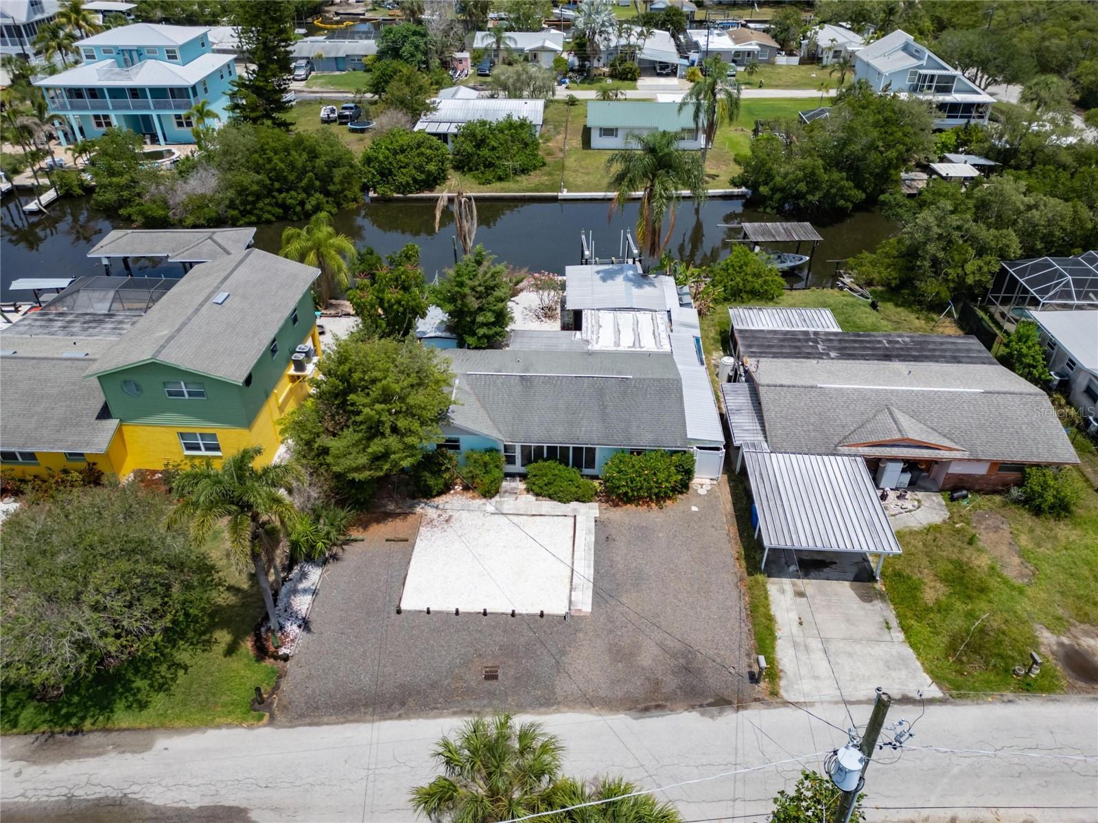 Image 74 of 83 For 832 Seabreeze Drive