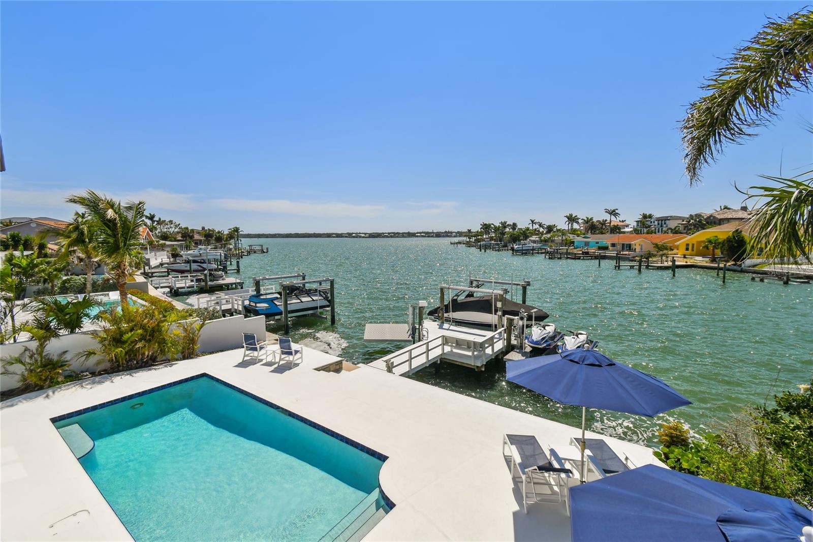 Details for 2233 Donato Drive, BELLEAIR BEACH, FL 33786