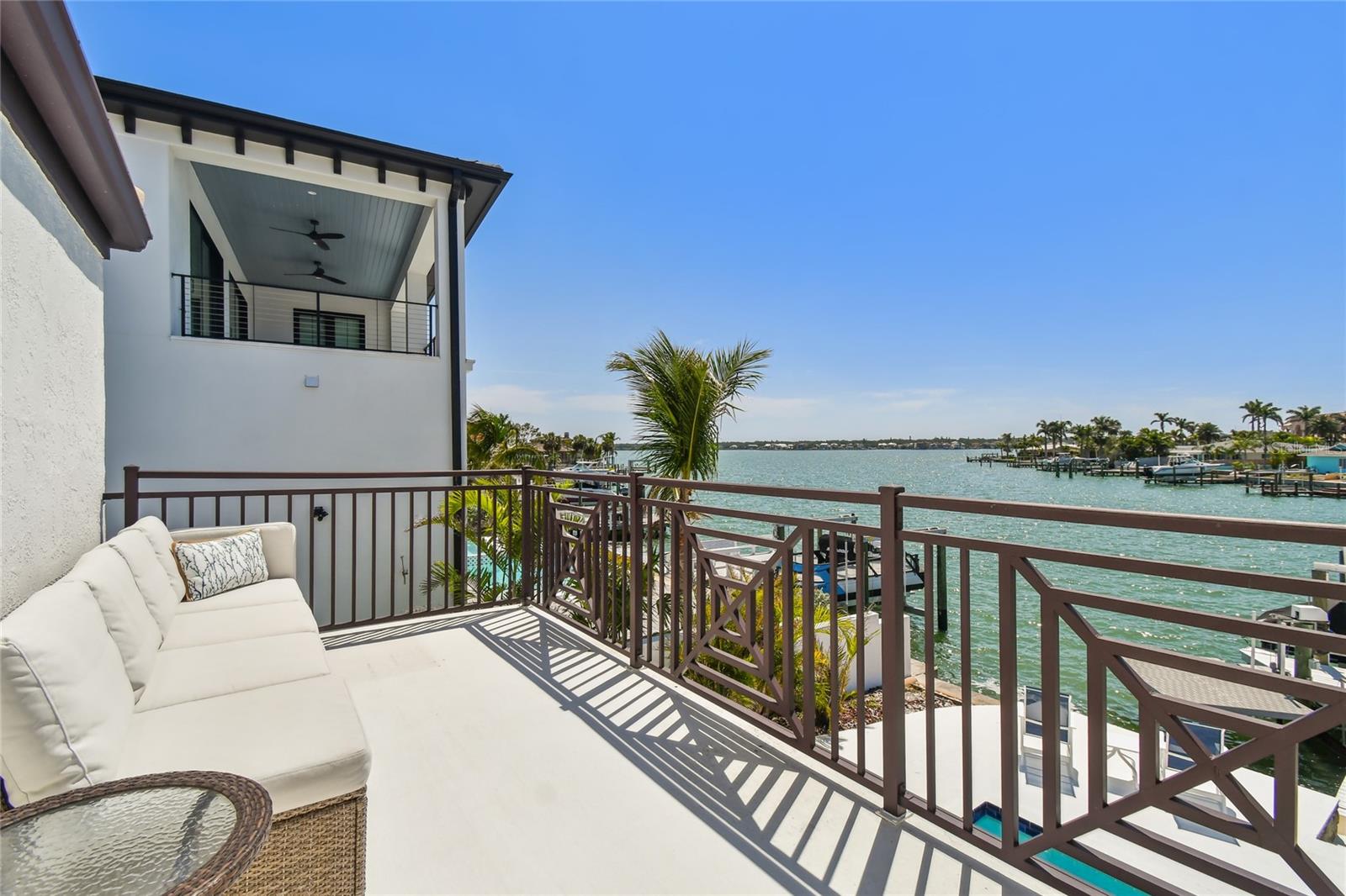 Image 17 of 79 For 2233 Donato Drive