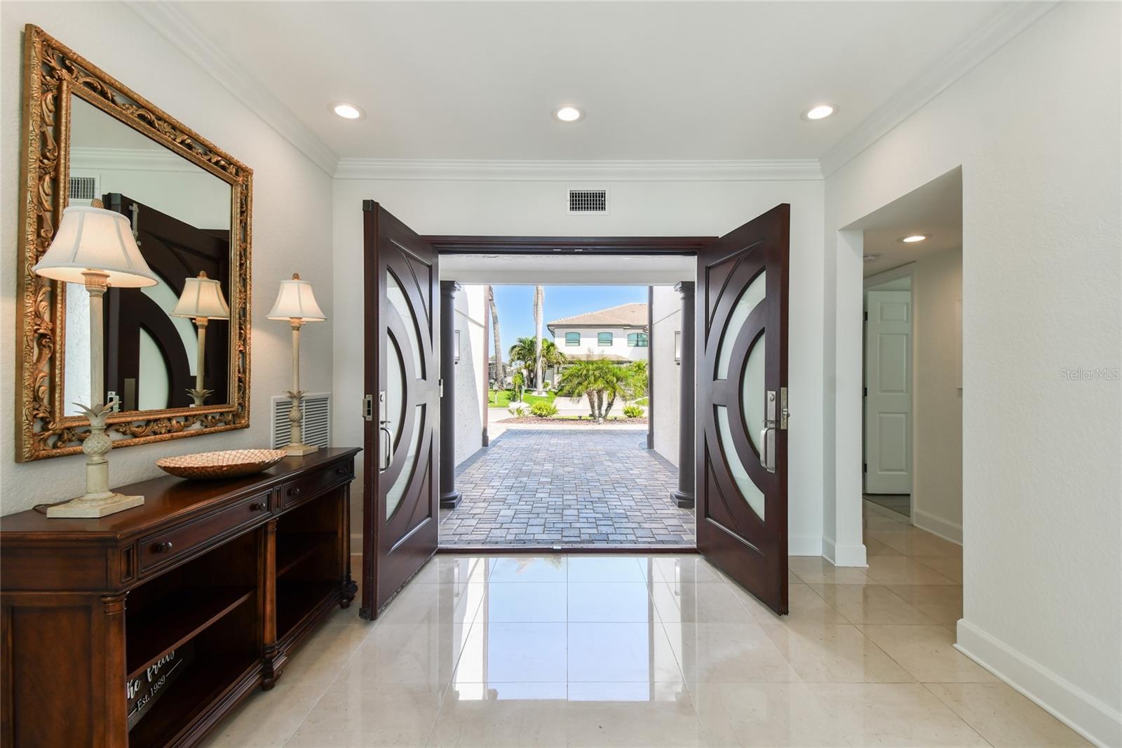 Image 23 of 79 For 2233 Donato Drive