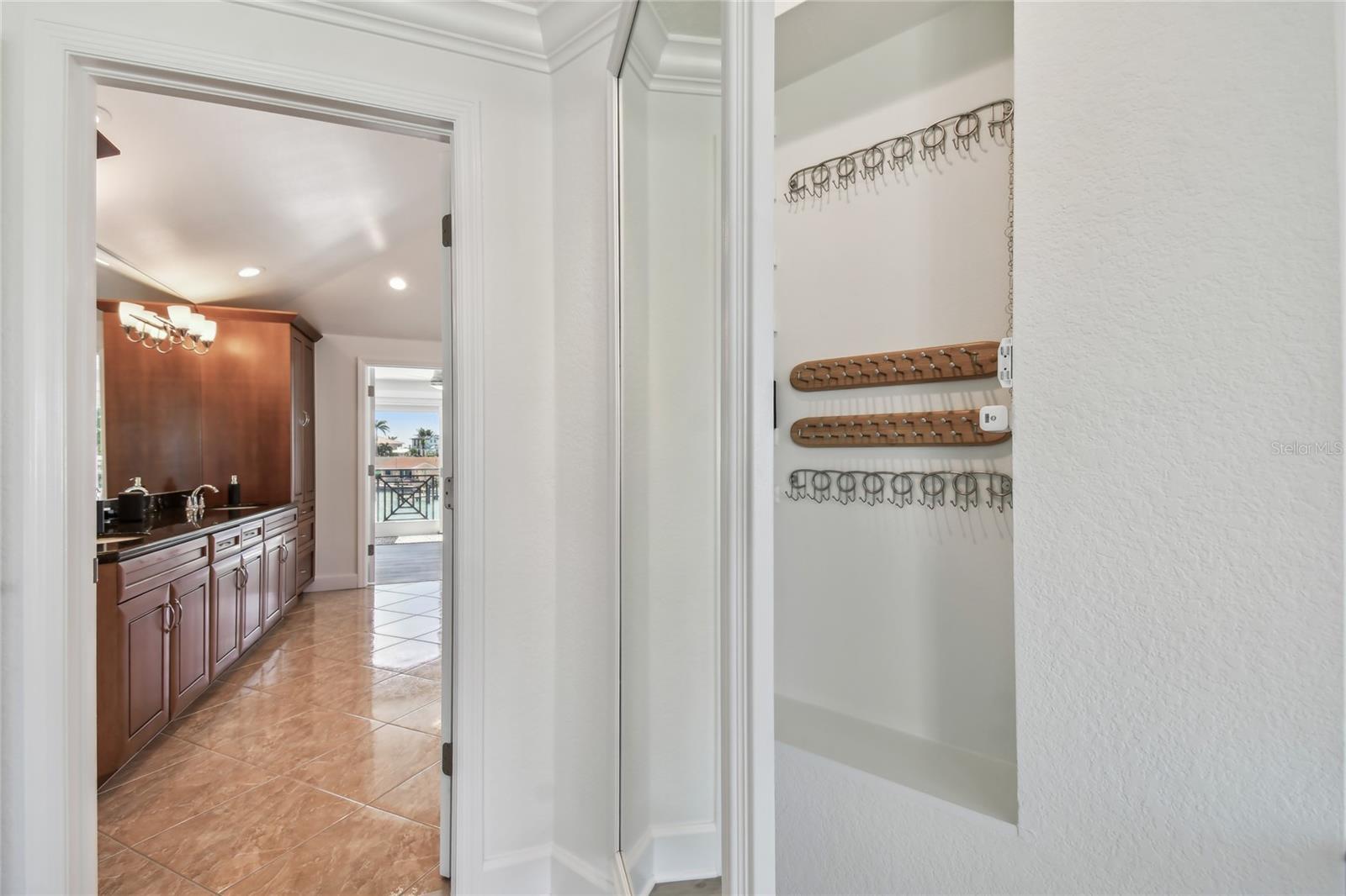 Image 50 of 79 For 2233 Donato Drive