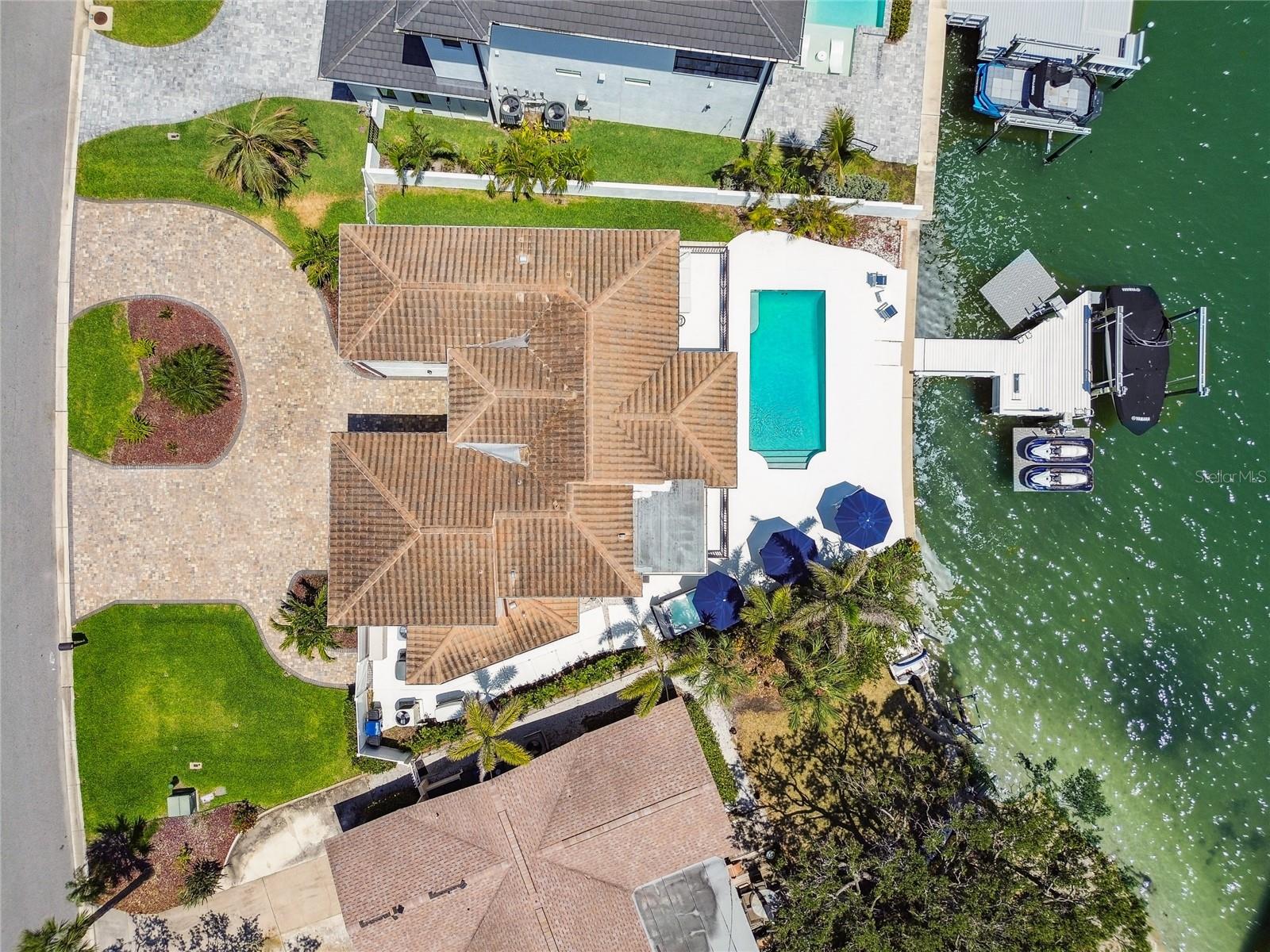 Image 6 of 79 For 2233 Donato Drive