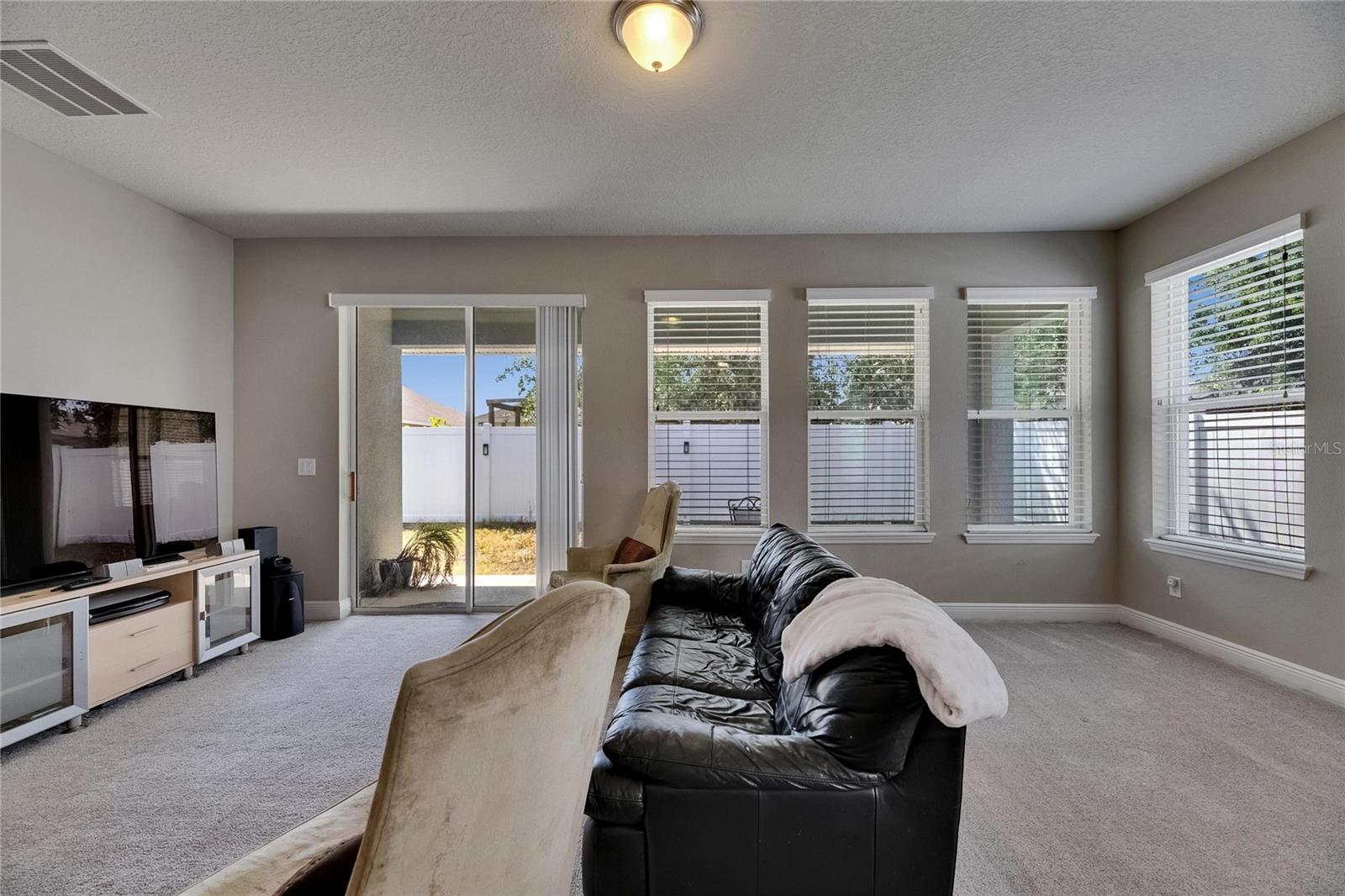 Image 15 of 61 For 32628 Harmony Oaks Drive