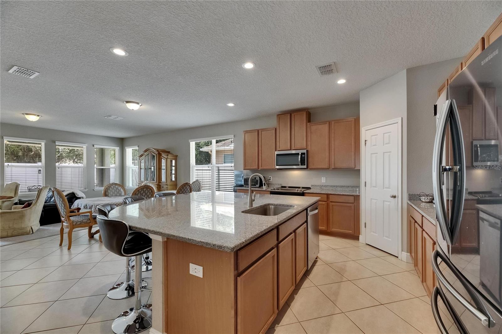 Image 20 of 61 For 32628 Harmony Oaks Drive