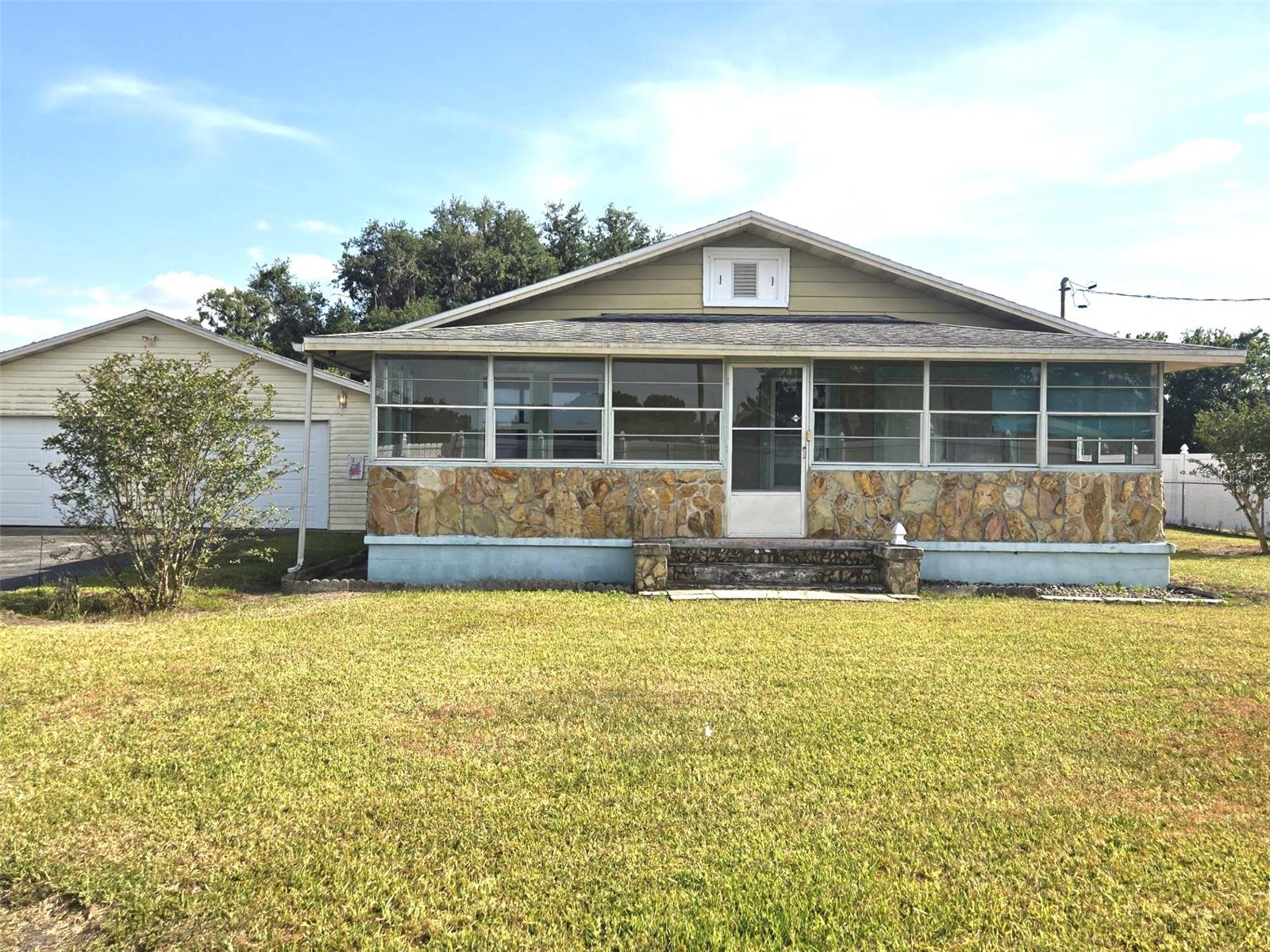 Image 3 of 85 For 3101 Medulla Road