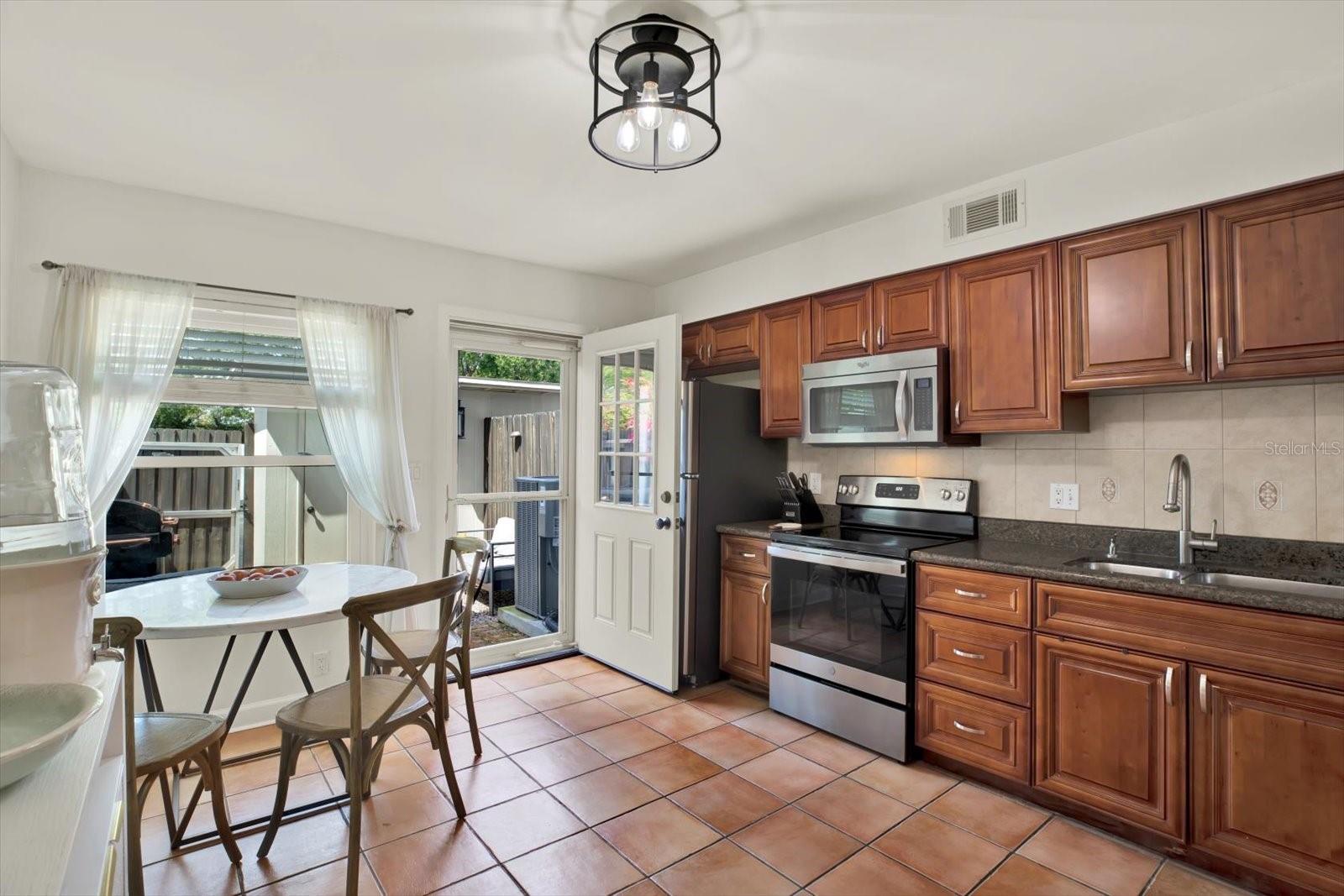 Image 7 of 35 For 4219 La Dega Court