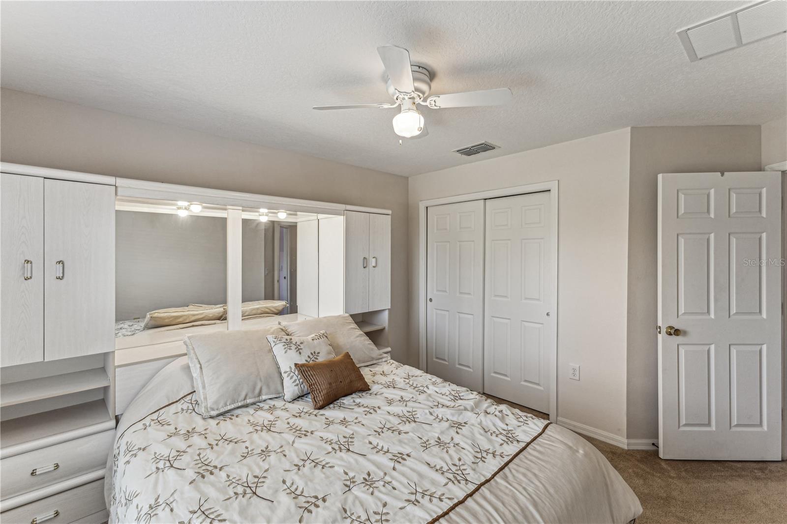 Image 18 of 41 For 8518 Broken Willow Court