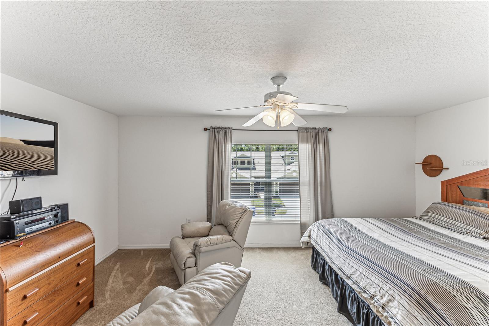 Image 21 of 41 For 8518 Broken Willow Court