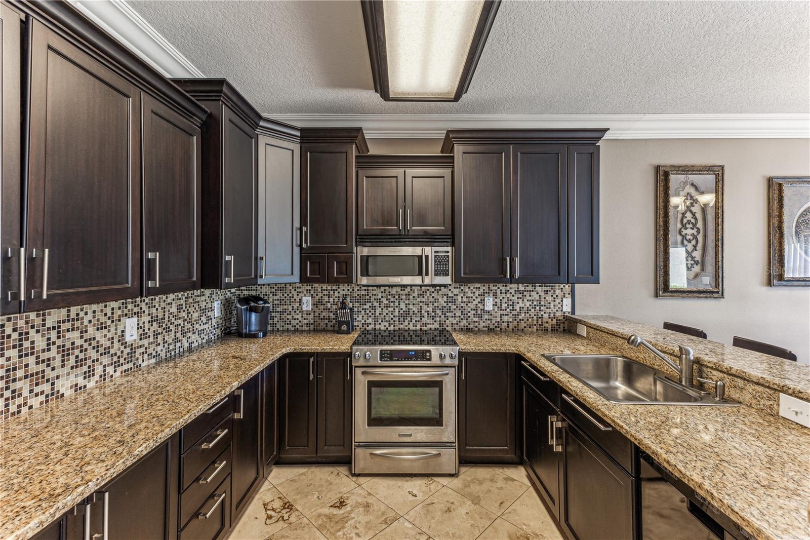 Image 3 of 41 For 8518 Broken Willow Court