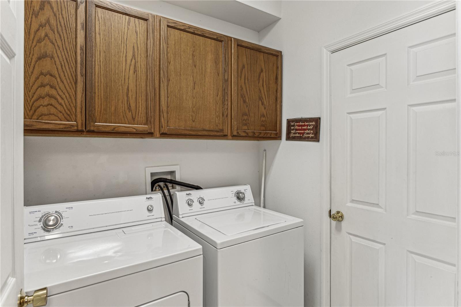 Image 30 of 41 For 8518 Broken Willow Court