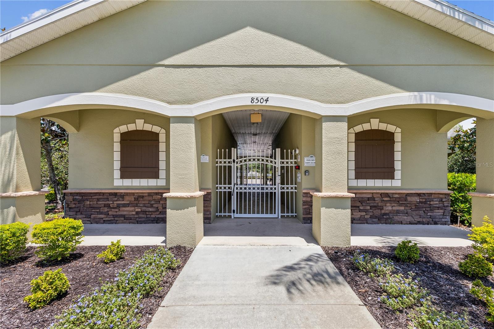 Image 37 of 41 For 8518 Broken Willow Court