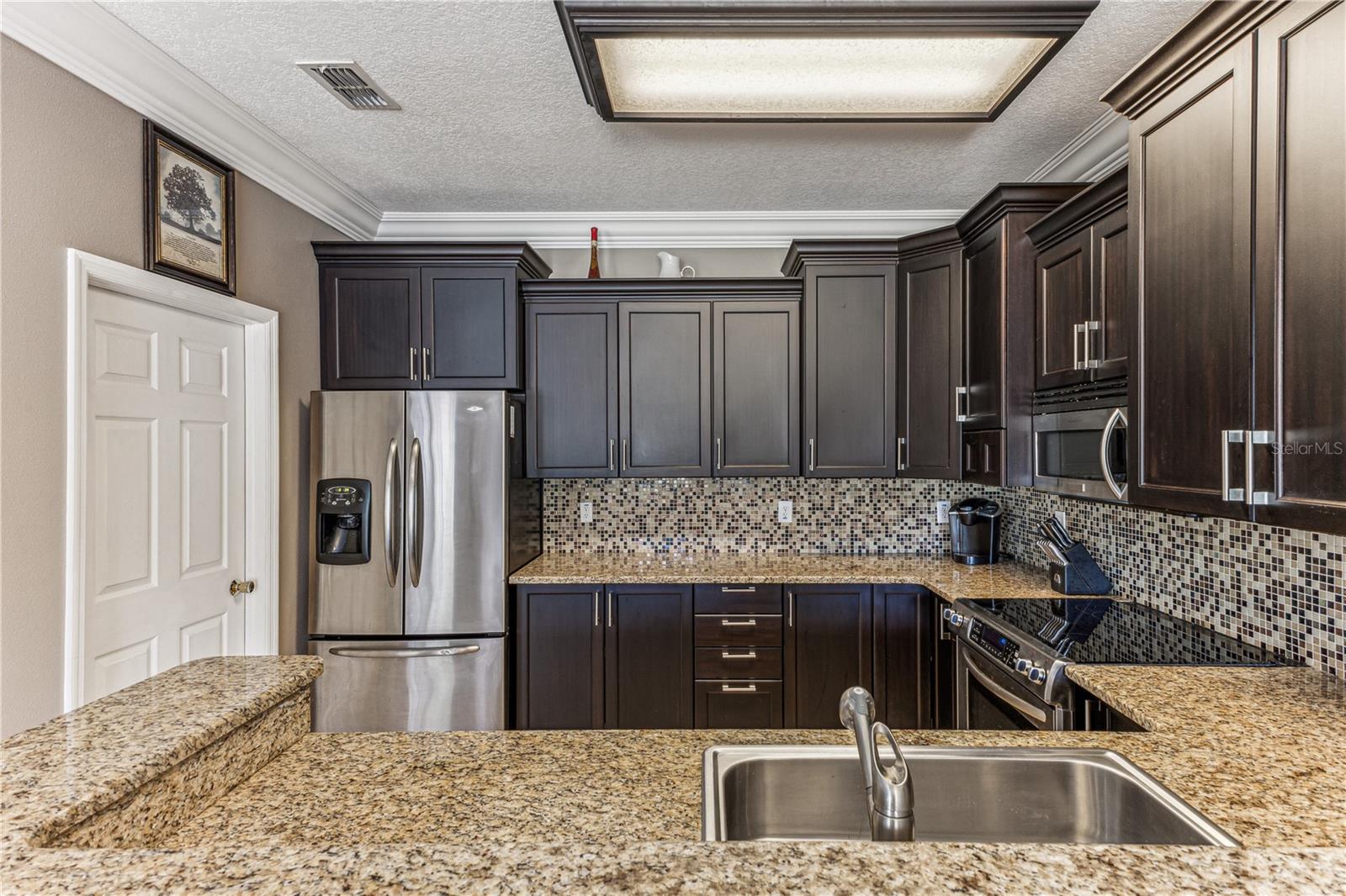 Image 4 of 41 For 8518 Broken Willow Court