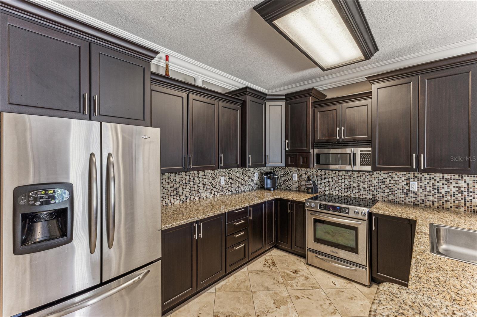 Image 5 of 41 For 8518 Broken Willow Court