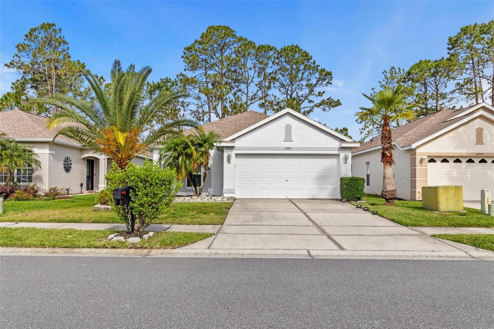 Image 3 of 17 For 23935 Coral Ridge Lane
