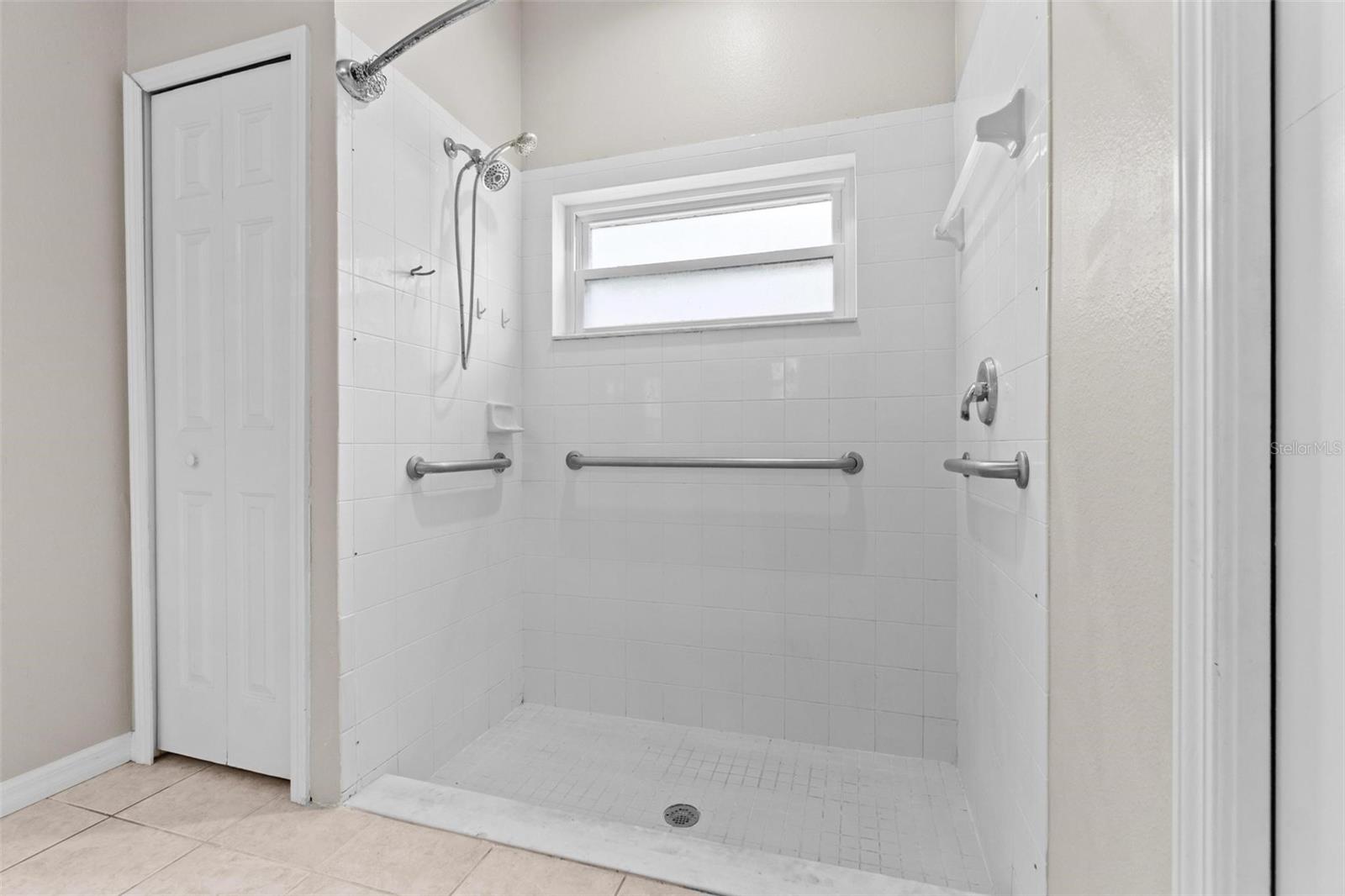 Image 30 of 34 For 23935 Coral Ridge Lane