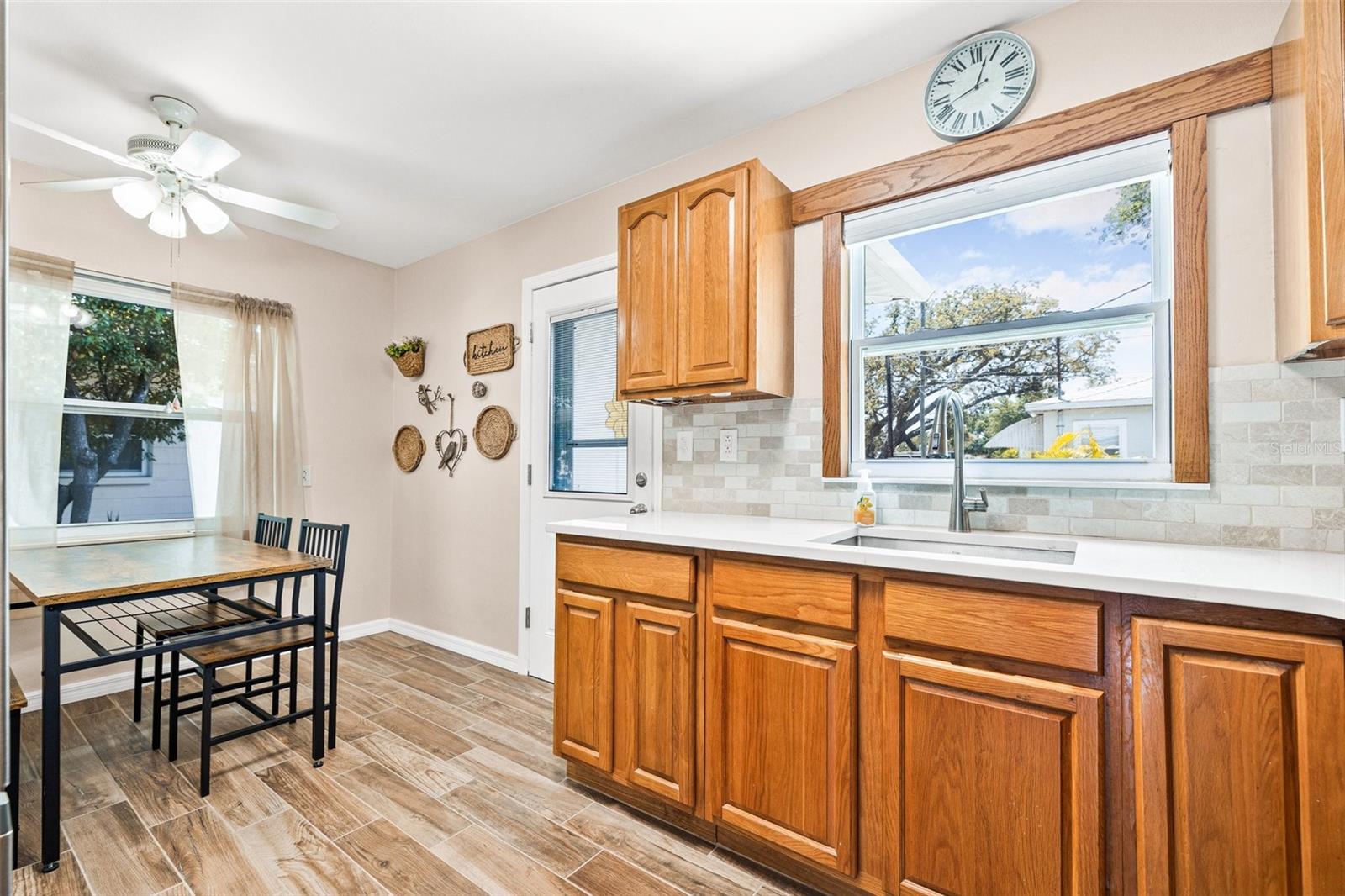 Image 13 of 30 For 2134 6th Avenue N