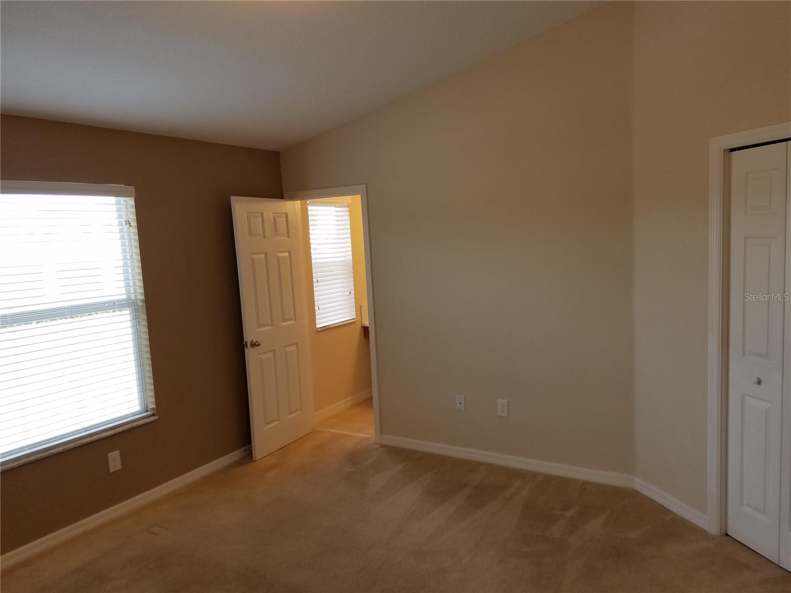Image 10 of 27 For 12610 Carlby Circle