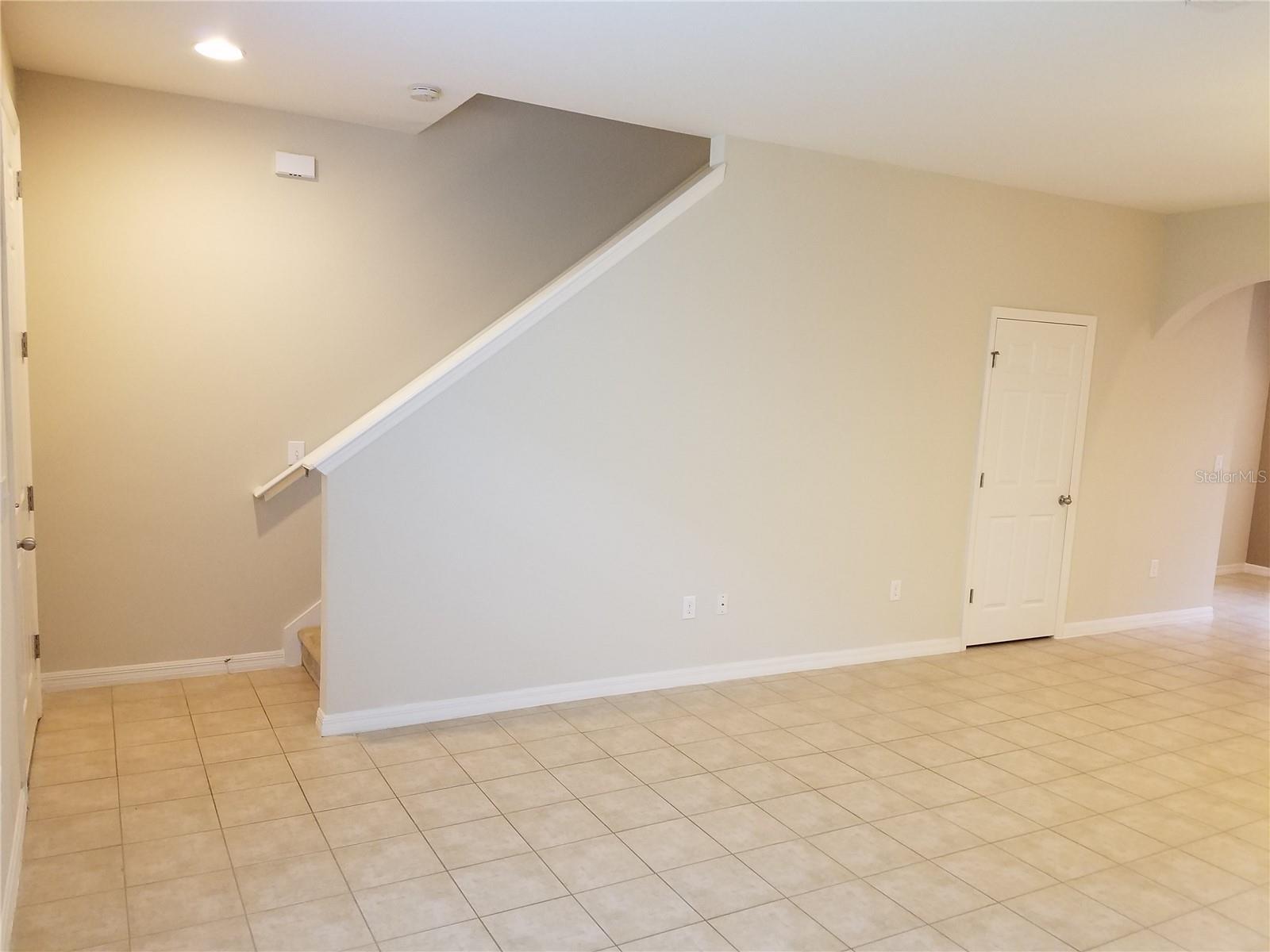 Image 3 of 27 For 12610 Carlby Circle