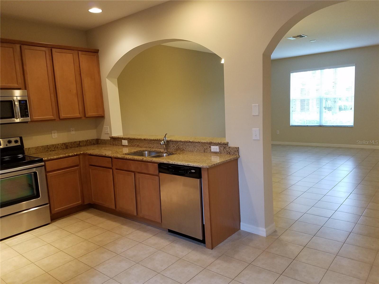 Image 6 of 27 For 12610 Carlby Circle