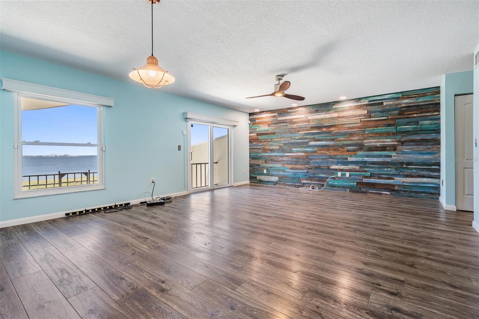 Image 10 of 35 For 2700 Bayshore Boulevard 511