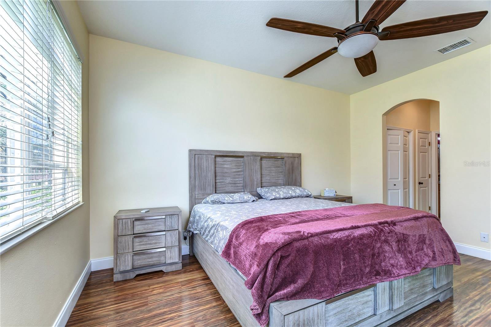 Image 25 of 51 For 3292 Covered Bridge Drive E